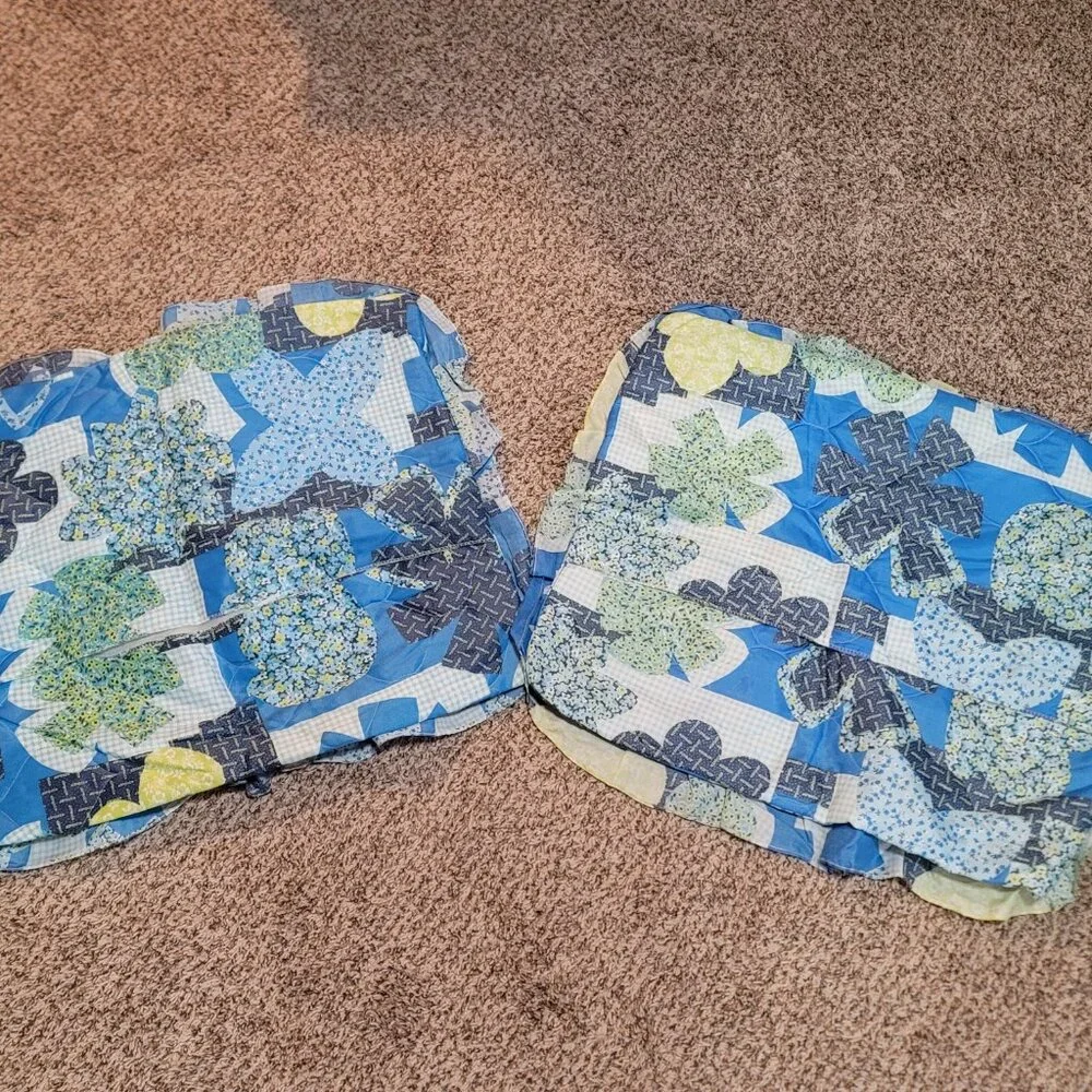Vintage 70s Set Of 2 Standard Pillow Shams Retro Mod Flowers 24x18 JC Penney